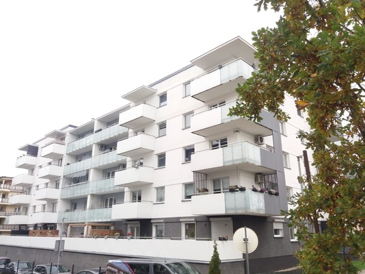 Elbląg &nbsp; 2 pokojowe mieszkanie z balkonem położone na II piętrze czteropiętrowego nowoczesnego budynku z windą.