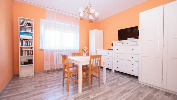 Elbląg * * * ABC NIERUCHOMOŚCI * * *NOWA CENA!! ŚWIEŻO WYREMONTOWANE MIESZKANIE DOSTĘPNE OD ZARAZ!!wyposażone w sprzęt