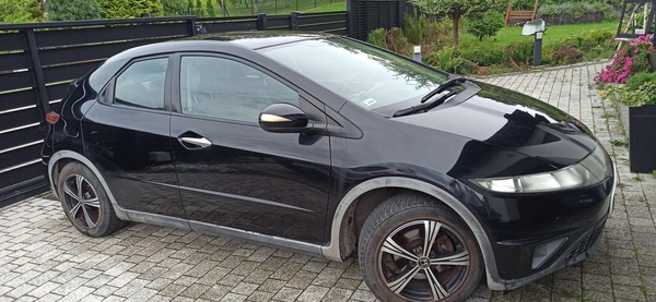 Elbląg 🚗 Mam do sprzedania Hondę Civic UFO 1.4 benzyna, 2006 – zadbany, bogato wyposażony, świeżo po