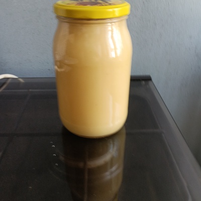 Elbląg Miód pszczeli własnej pasieki na wsi. 
Posiadam parę słoików miodu idealnych pod nalewka bimber destylacja i