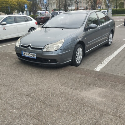 Elbląg Sprzedam Zadbanego i Bezwypadkowego
CITROENA C5 - DlESEL - 2.0 HDI, 
Kolor - GRAFIT METALIC plus
Super