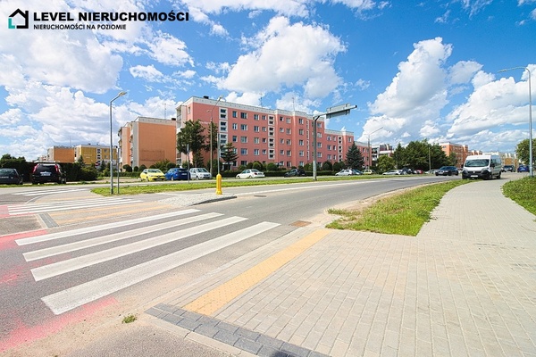 Elbląg LEVEL NIERUCHOMOŚCI  Czteropokojowe mieszkanie z balkonemul. Fromborska67,50 m2  NIERUCHOMOŚCI NA