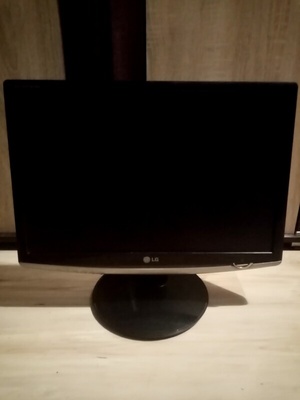 Elbląg Monitor 19 LG Flatron W1952TQ w stanie bdb, bez rys i uszkodzeń. Kontakt SMS.
