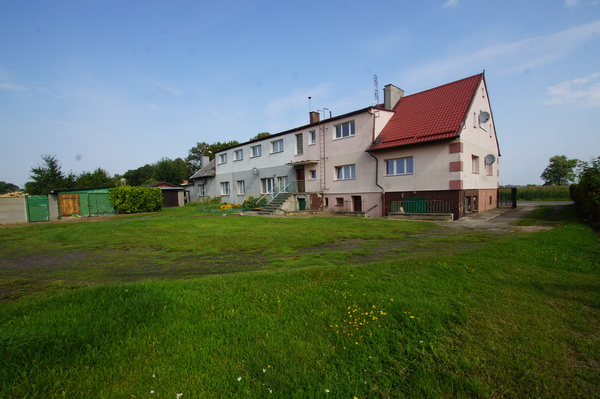 Elbląg Agencja   Nieruchomości CENTRUMSprzedam mieszkanie - Fiszewo, 19 km od Elbląga.   Oaza ciszy i