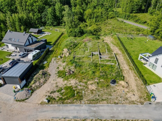 Elbląg NIERUCHOMOŚCI ANNA KRASZEWSKA Działka pod zabudowę jednorodzinną w Krasnym Lesie ul. Lema