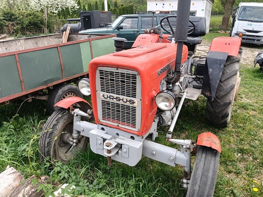 Elbląg Sprzedam Ursus C-330.rok 1985.Opłacony zarejestrowany z aktualnym przeglądem. Dwa lata temu przeszedł gruntowny