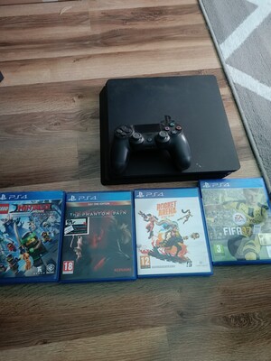 Elbląg Konsola PlayStation 4 Slim