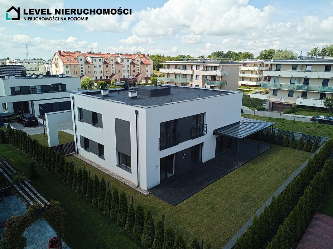 Elbląg LEVEL NIERUCHOMOŚCI Jedyny taki dom w Elblągu254,10 m2 ul. Grodzieńska NIERUCHOMOŚCI NA