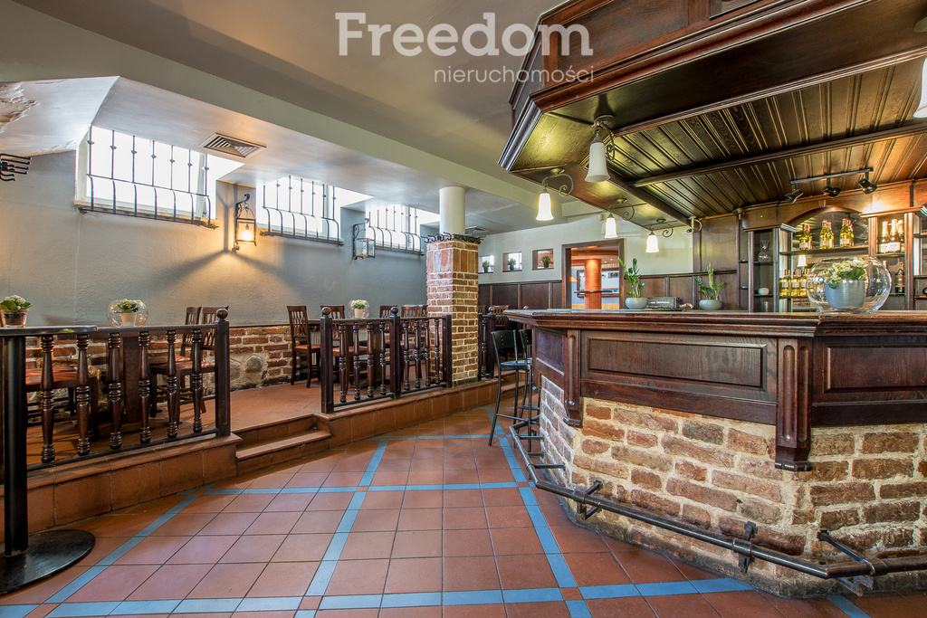 Elbląg FREEDOM NIERUCHOMOŚCISprzedam lokal użytkowy - Elbląg, Stary Rynek. Wyjątkowy lokal inwestycyjny przy