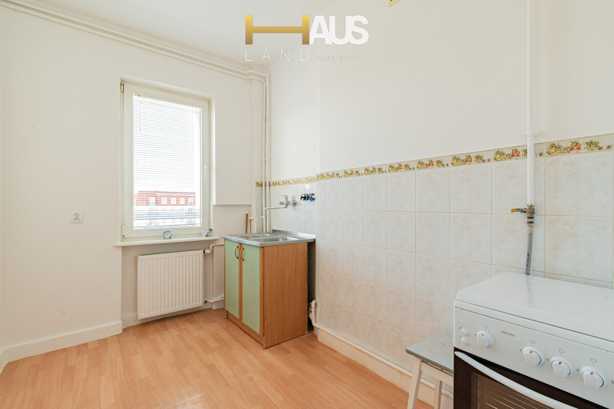 Elbląg ELBLĄG, PLAC SŁOWIAŃSKI POWIERZCHNIA 43,7 M22 POKOJE, OSOBNA KUCHNIA OGRZEWANIE Z