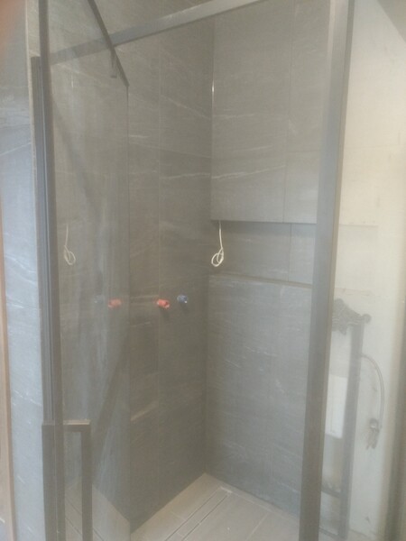 Elbląg Wykonam remont mieszkania łazienki układanie płytek paneli podłogowych zabudowy karton gips szpachlowanie