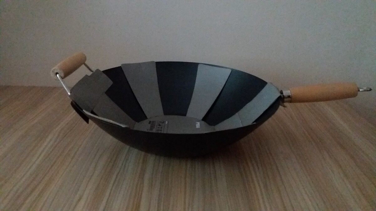 Elbląg Sprzedam:
Mikrofalówka 20L SHARP czarna w cenie 150 zł.
Maszyna do szycia ŁUCZNIK w cenie