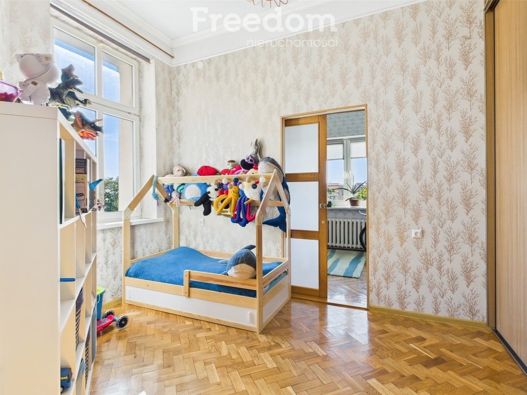 Elbląg FREEDOM NIERUCHOMOŚCISprzedam mieszkanie - Elbląg, Królewiecka. Na sprzedaż przestronne mieszkanie o