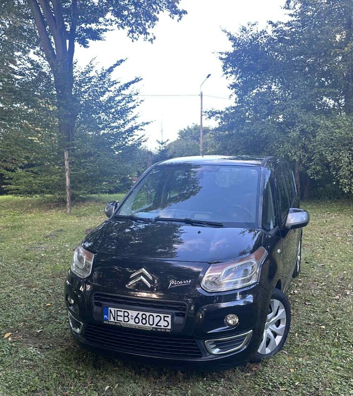 Elbląg SPRZEDAM 7500 PLN
Na sprzedaż Citroën C3 Picasso z 2009 roku, wyposażony w oszczędny silnik diesla.