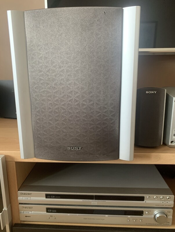 Elbląg Sony HTP-1200 zestaw kina domowego typu „all-in-one”, przeznaczony do domowej rozrywki z dźwiękiem