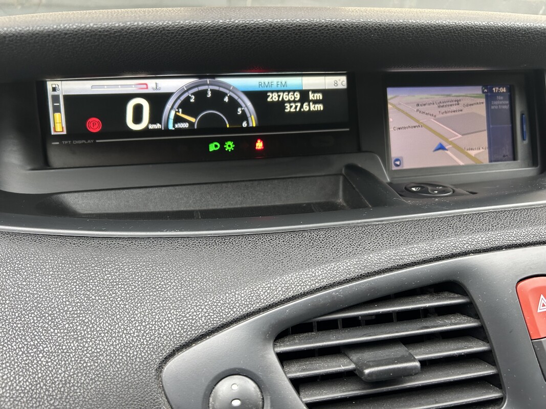 Elbląg RENAULT SCENIC – Praktyczny SUV z 2010 roku, idealny dla rodzin i osób ceniących przestrzeń oraz komfort