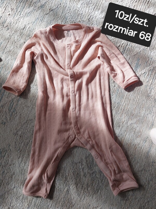 Elbląg Mam do sprzedania ubranka dla dziewczynki w rozmiarze 68 i 74.Stan bardzo dobry.
Cena i rozmiar jest określony