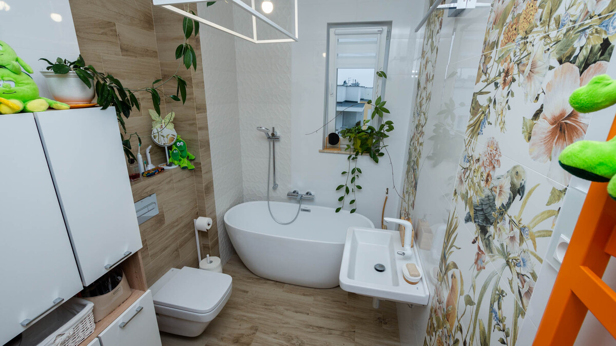 Elbląg * * * ABC NIERUCHOMOŚCI * * *POLECAMY !! PRZESTRONNY APARTAMENT Z 2 TARASAMI !!4 pokoje o
