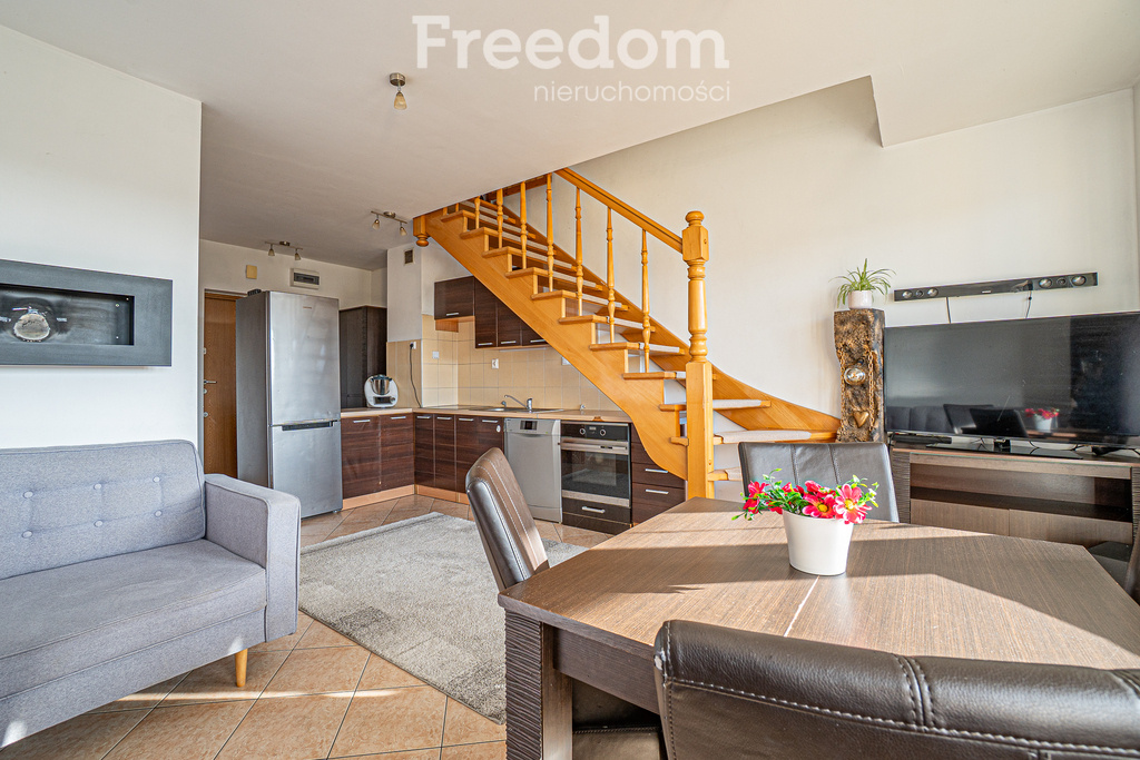 Elbląg FREEDOM NIERUCHOMOŚCISprzedam mieszkanie - Stegna, Powstańców Warszawy. Rozkładowe mieszkanie w