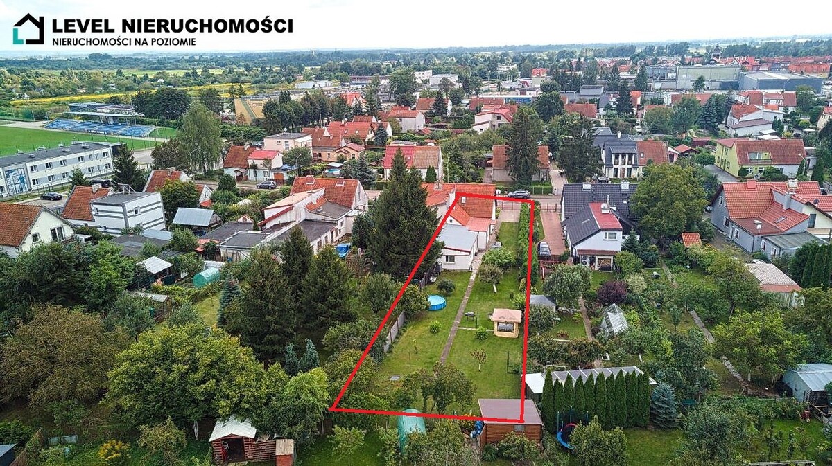 Elbląg LEVEL NIERUCHOMOŚCI Dom w mieście z dużą działką ul. Idzikowskiego