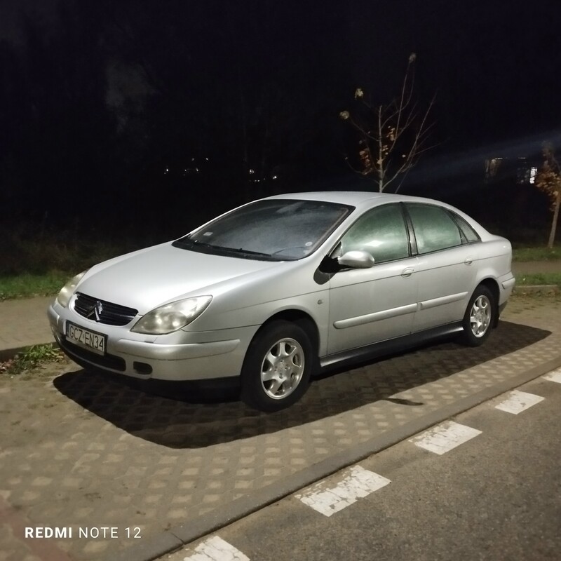 Elbląg Sprzedam w Bogatej Wersji - EXCLUSIVE - Zadbanego CITROENA C5 - Limuzyna, 2.0 Benzyna, 138 KM.
Kolor - SREBRNY