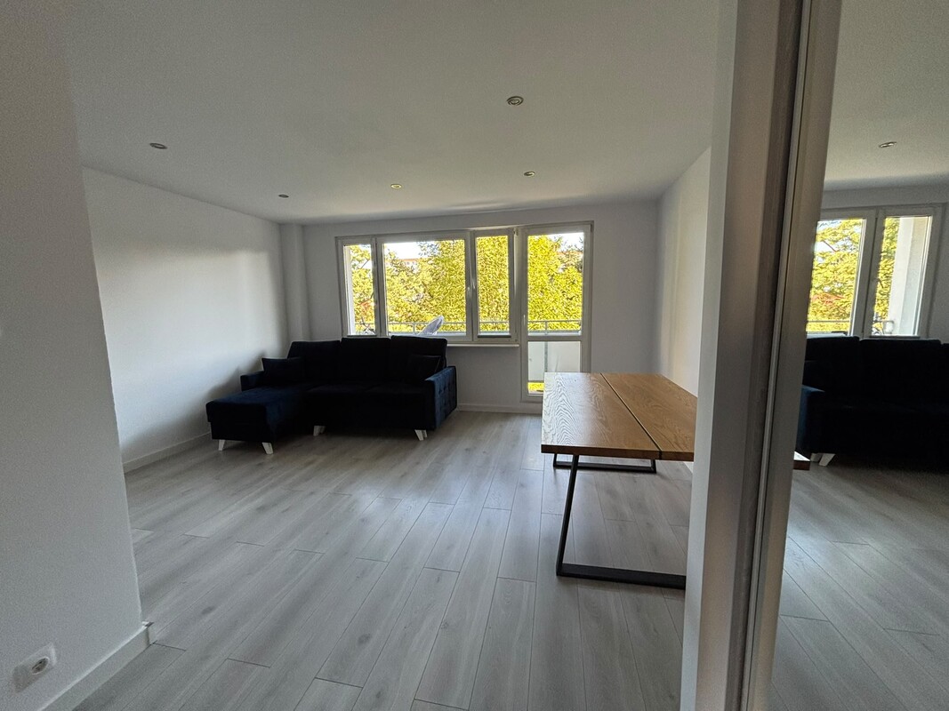 Elbląg Na sprzedaż komfortowe 3-pokojowe mieszkanie 59,6 m² z balkonem | Elbląg, os. Zawada