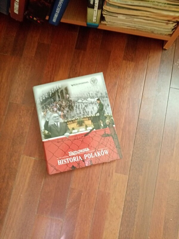 Elbląg Sprzedam wszystko ze zdjęć.
Nie wiem czy wszystkie są skompletowane, ale może komuś się przydadzą.
Segregator