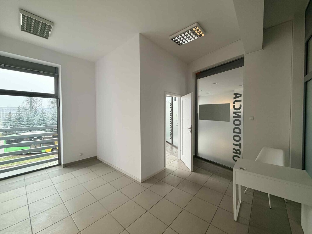 Elbląg 🏢 Wynajmę&nbsp; lokal użytkowy 46 m&sup2; &ndash; idealny na gabinet, biuro lub usługi! Świetna