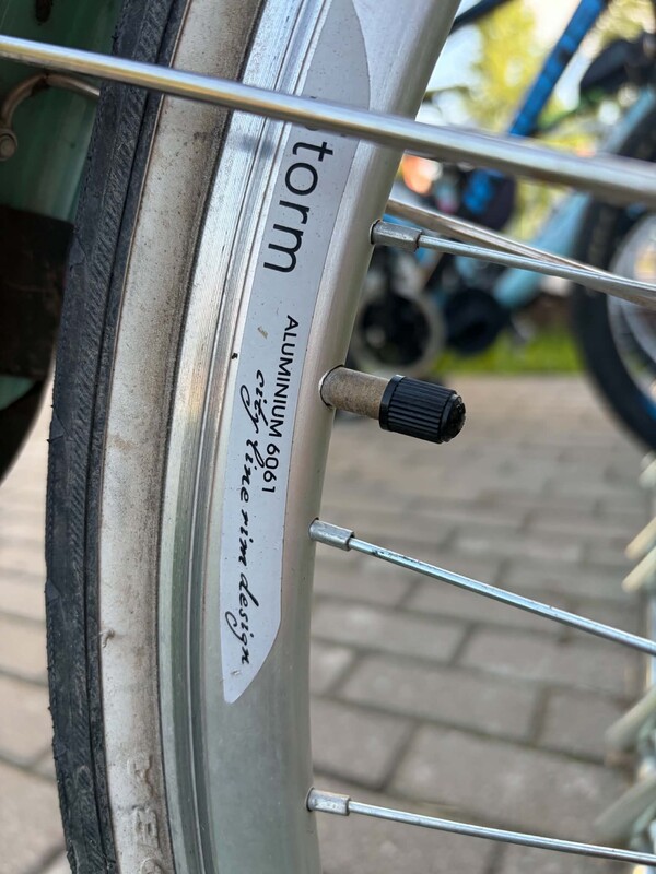 Elbląg Sprzedam niedługo używany rower firmy Storm, 28 aluminiowa rama i felgi, amortyzowany przód. Serwisowany