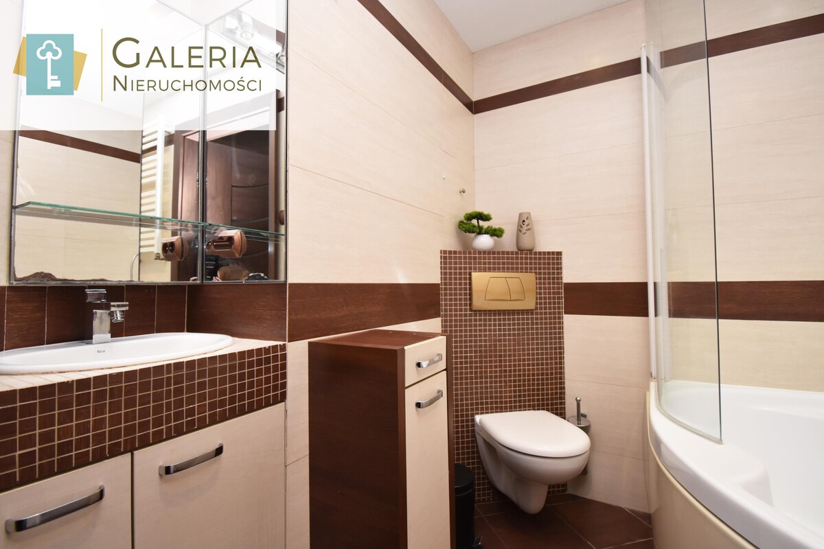 Elbląg GALERIA NIERUCHOMOŚCIZ pasji i miłości do nieruchomościNa sprzedaż: 2-pokojowe mieszkanie, balkon,