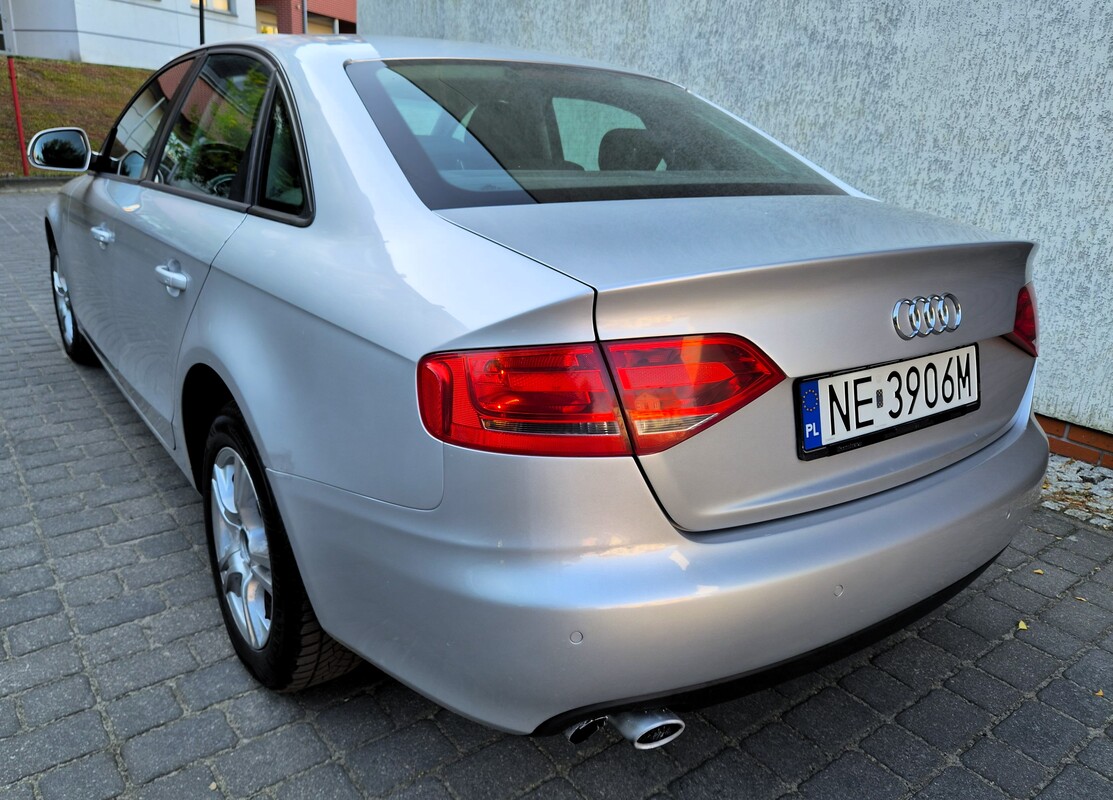 Elbląg 🚗 Audi A4 B8 S-LINE 1,8 Benzyna 120 KM, 2009 rok — Manual, Klimatyzacja, ALU, Tempomat, Nowe OC i