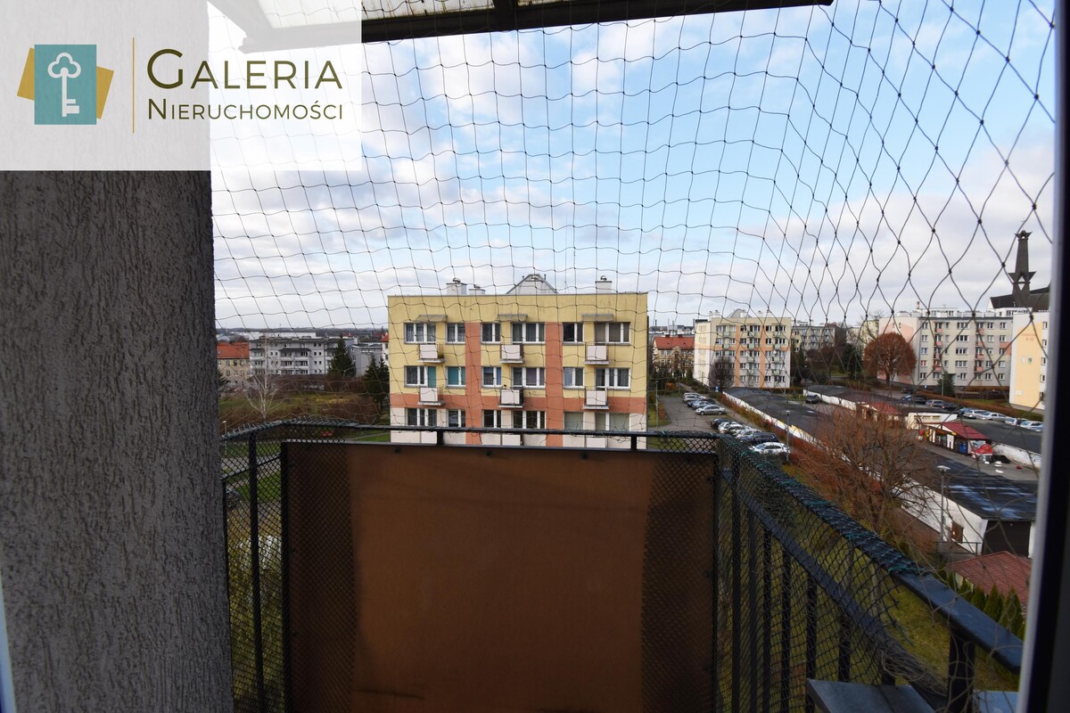 Elbląg GALERIA NIERUCHOMOŚCIZ pasji i miłości do nieruchomościNa sprzedaż: Trzypokojowe mieszkanie na ostatnim piętrze