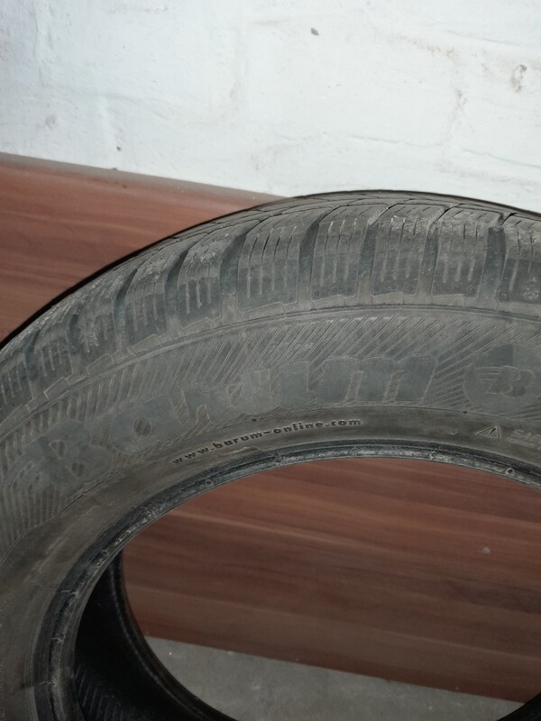 Elbląg Sprzedam opony zimowe 4x4 Barum Polaris3.225/65/17 2014.Odpowiadam na SMS-y