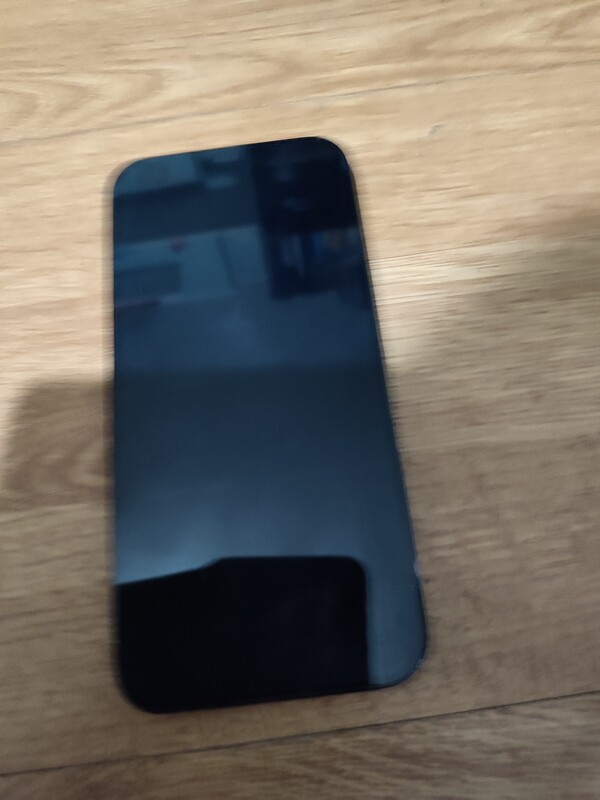 Elbląg Sprzedam iPhona 12 pro max 64 GB. Kondycja baterii to 85 procent. Telefon od nowości noszony w etui nigdy nie