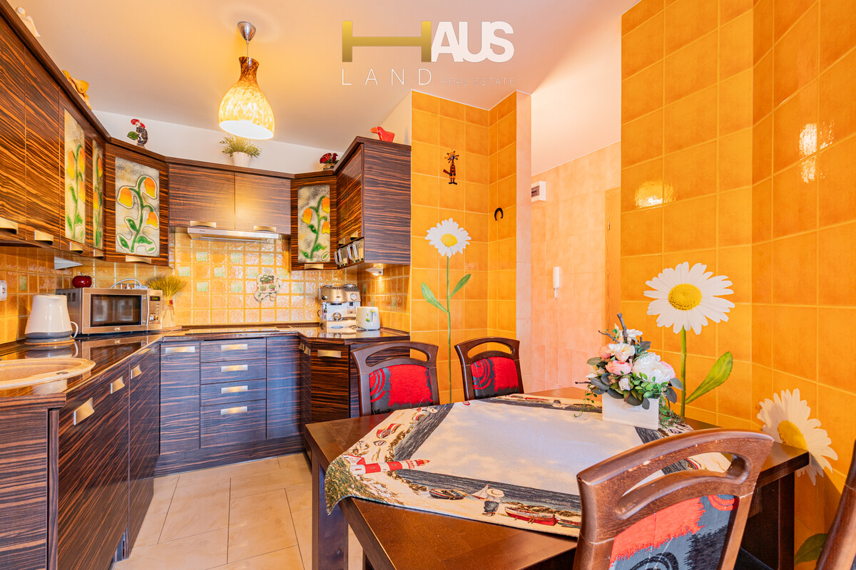 Elbląg STEGNA, UL. POWSTAŃCÓW WARSZAWY OK.2 KM OD MORZA POWIERZCHNIA 40,97 M2 2 POKOJE BALKON, PIWNICA,