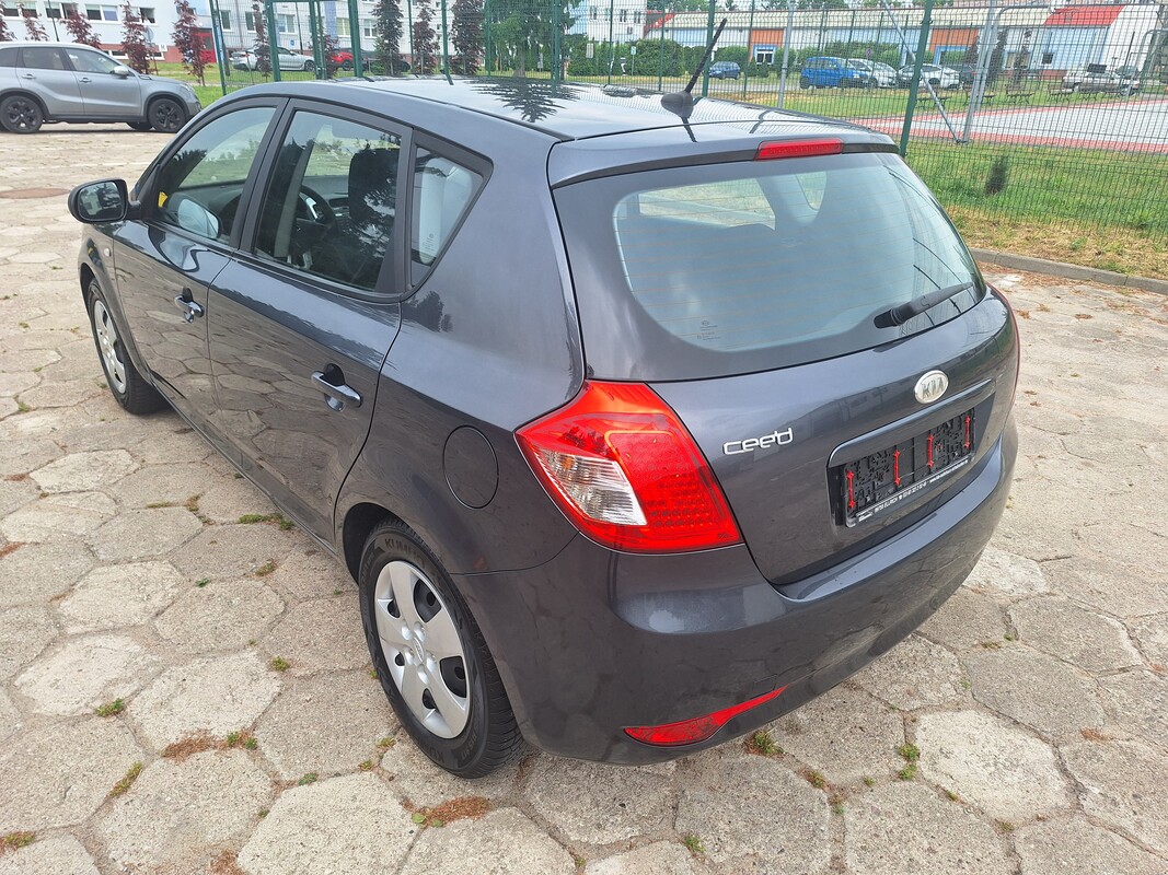Elbląg Kia Ceed 1.4 CVVT 90 KM | Benzyna | Manual | Spirit |
Oferuję do sprzedaży Kia Ceed z 2011 roku, sprowadzoną z