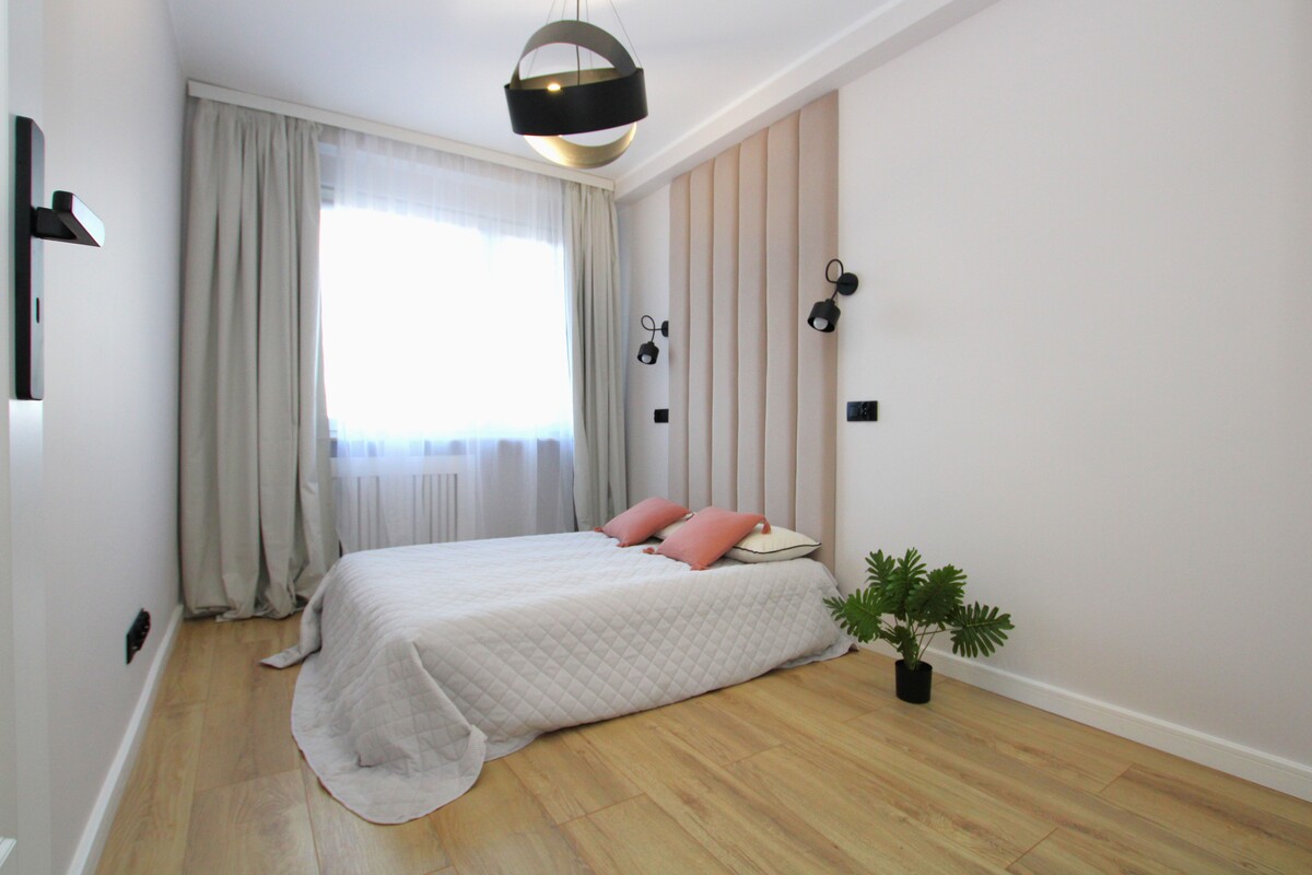 Elbląg NIERUCHOMOŚCI ANNA KRASZEWSKA 4-pokojowe mieszkanie o wysokim standardzie ul. Wybickiego **