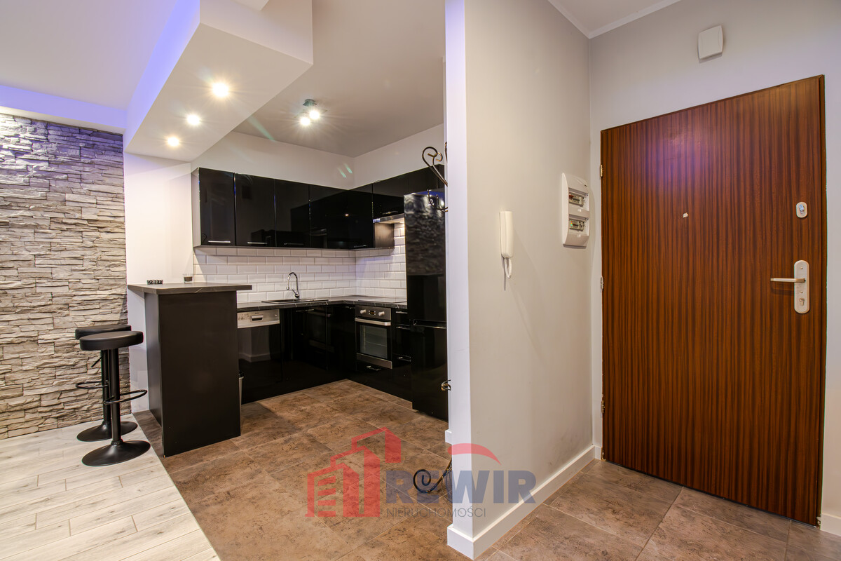 Elbląg RewiR NieruchomościWybierz Swój🎄Wymarzony RewiR Prezentujemy Państwu 2-pokojowe mieszkanie przy