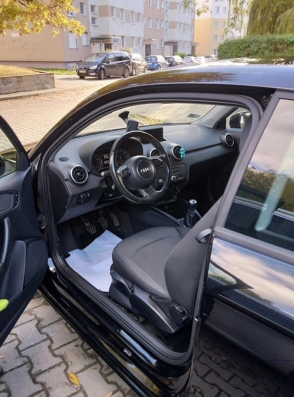 Elbląg SPRZEDAM AUDI A1  S line  1.2 TFSI (turbo doładowane),   benzyna, rok prod.2011,skrzynia