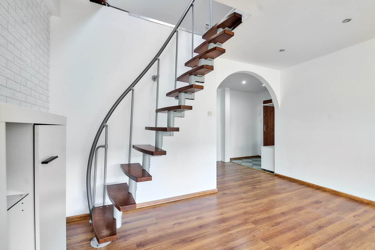 Elbląg Mieszkanie dwupoziomowe w Pasłęku. zobacz film :https://youtu.be/rRed32pFPiE?si=3KXBfNS-w-IWXyZs