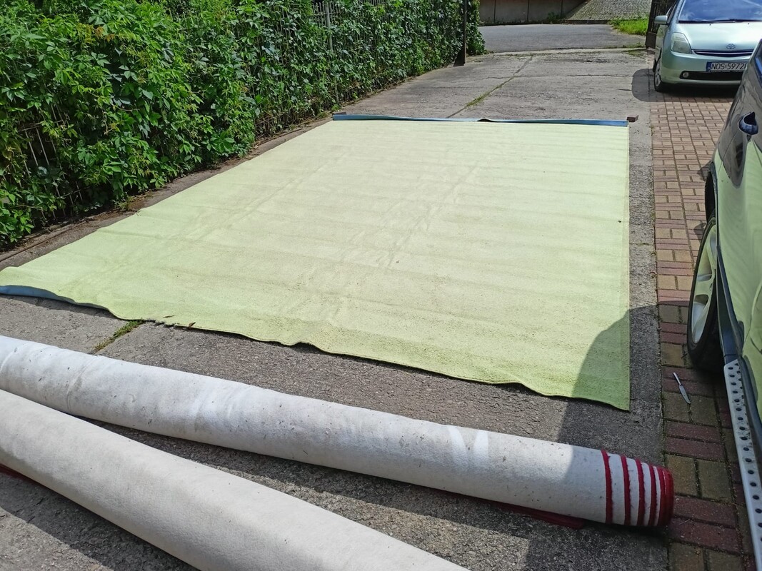 Elbląg Sprzedam wykładziny dywanowe, Pudrowy Róż 4,9 m x4 m, Różowy 6m x 3,96 m Groszkowy 6 m x 4m, Każda z