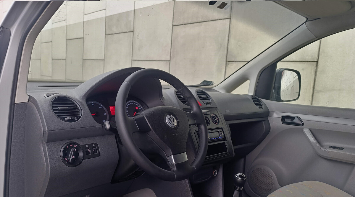 Elbląg VOLKSWAGEN CADDY 2.0 SDI MOŻLIWOŚĆ POZOSTAWIENIA AUTA W ROZLICZENIU Ubezpieczenie do