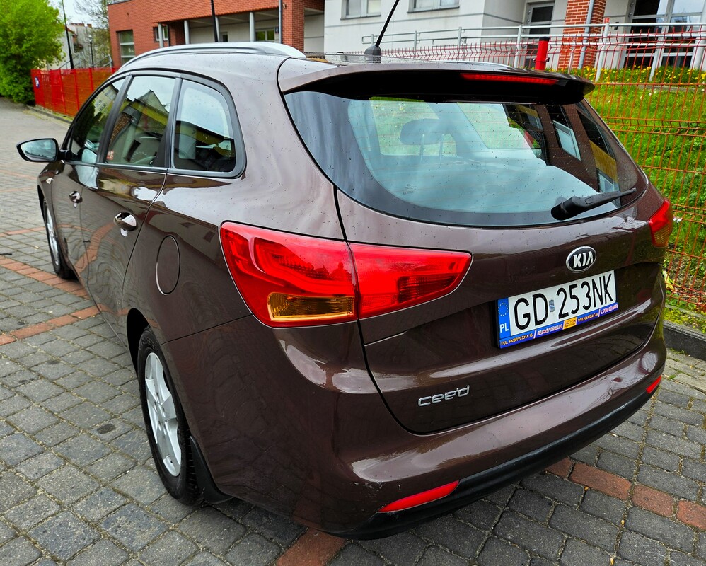 Elbląg KIA CEED 1,6Benzyna 135km 2015Rok Idealny Stan Bardzo Bogata Salon Polska-Ledy Wspomaganie Kierownicy Zestaw