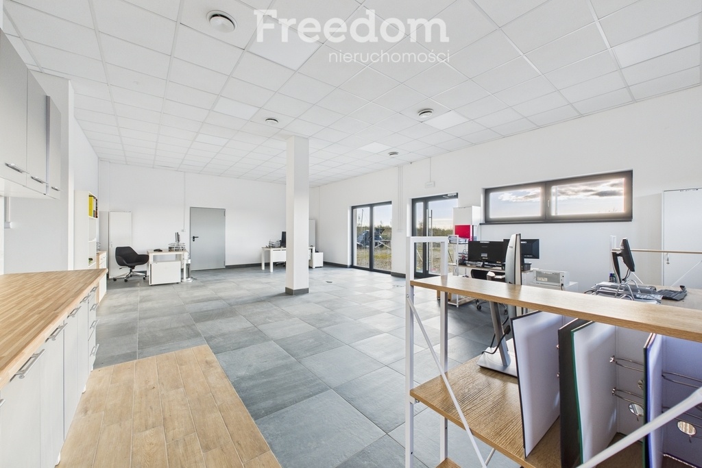 Elbląg FREEDOM NIERUCHOMOŚCISprzedam lokal użytkowy - Elbląg, Stanisława Sulimy. Przedmiotem sprzedaży jest