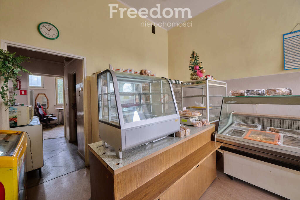 Elbląg FREEDOM NIERUCHOMOŚCISprzedam lokal użytkowy - Elbląg, Józefa Chełmońskiego. Lokal znajduje się w budynku