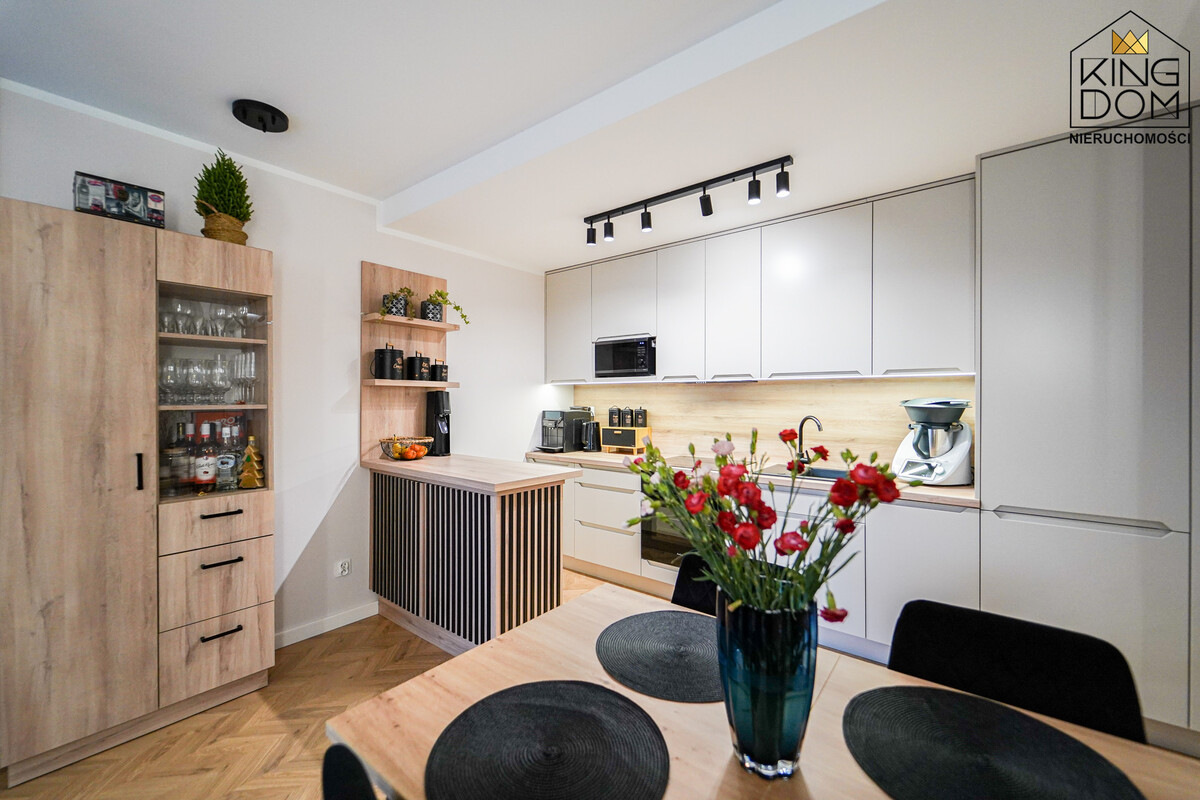 Elbląg 👑🏠  KINGDOM  🏠👑NIERUCHOMOŚCI BLISKO CIEBIE  NOWOCZEŚNIE