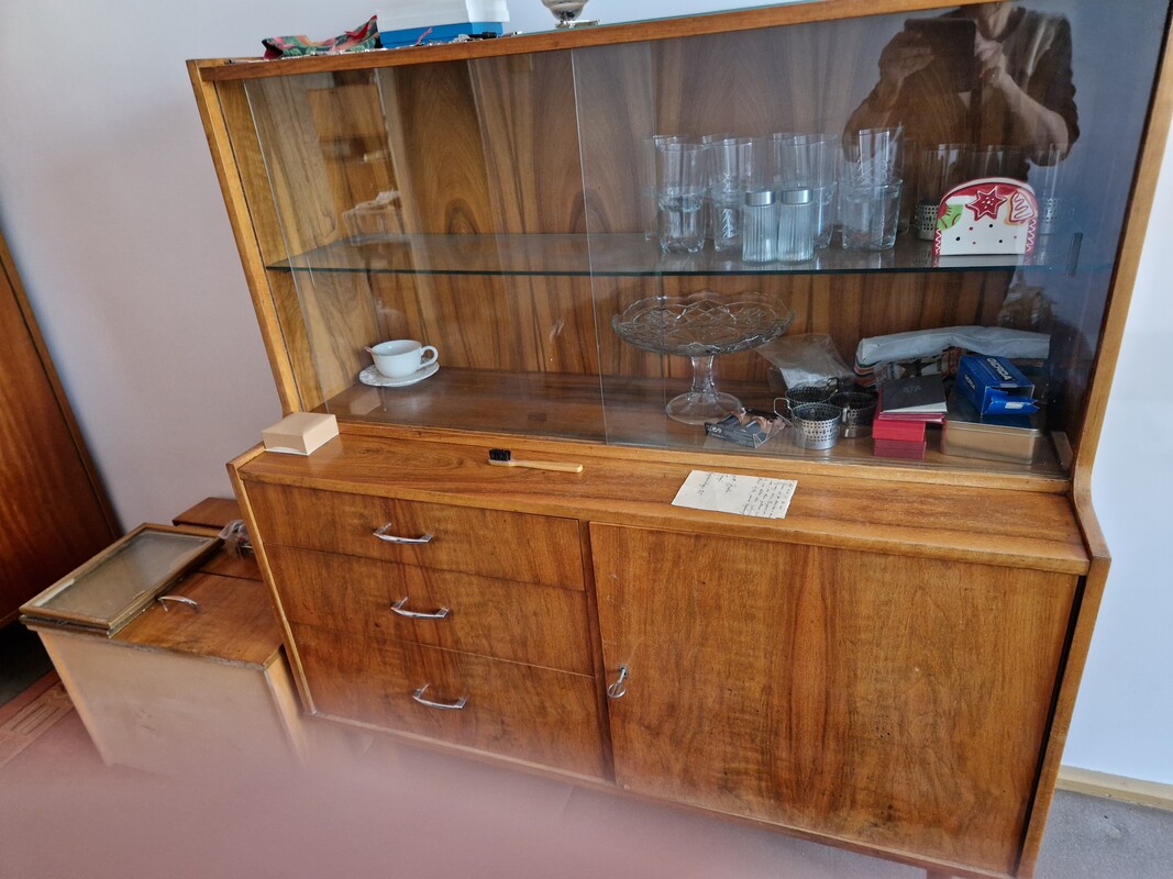 Elbląg Może komuś się przydadzą meble z PRL oddam meblościankę, tapczanopółkę, szafy, stoliki, szafka pod telewizor