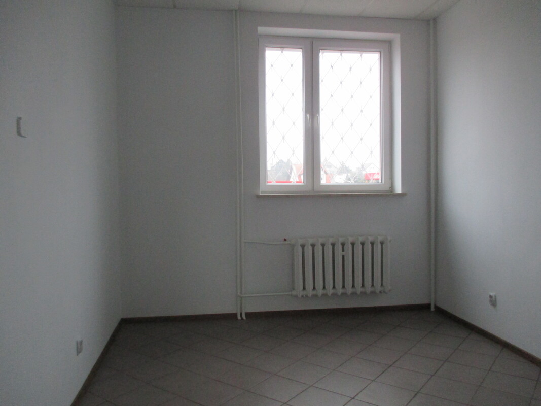 Elbląg Wynajmę LOKAL UŻYTKOWY- POW..65 m2,dwa pomieszczenia, parter. Wejście z chodnika. Bdb.