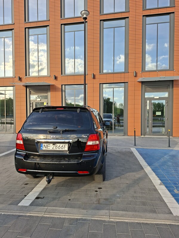 Elbląg Kia Sorento 2.5 CRDi 170KM, czarny SUV, ważne opłaty, w ciągłym użyciu