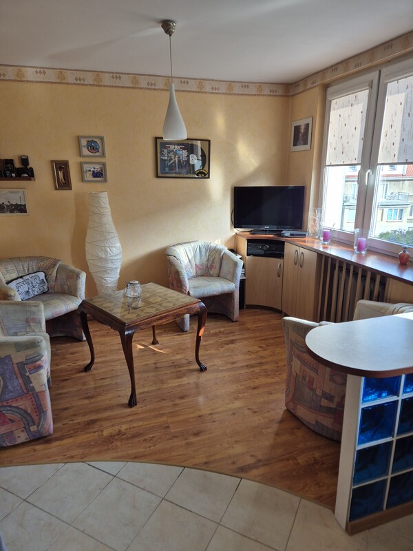 Elbląg Sprzedam mieszkanie 48,62 metrów kwadratowych na drugim piętrze w środkowej klatce przy ul. Lotniczej budynek